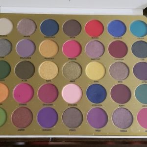 Be Coqueta Eyeshadow Palette by Candice Cosmetics